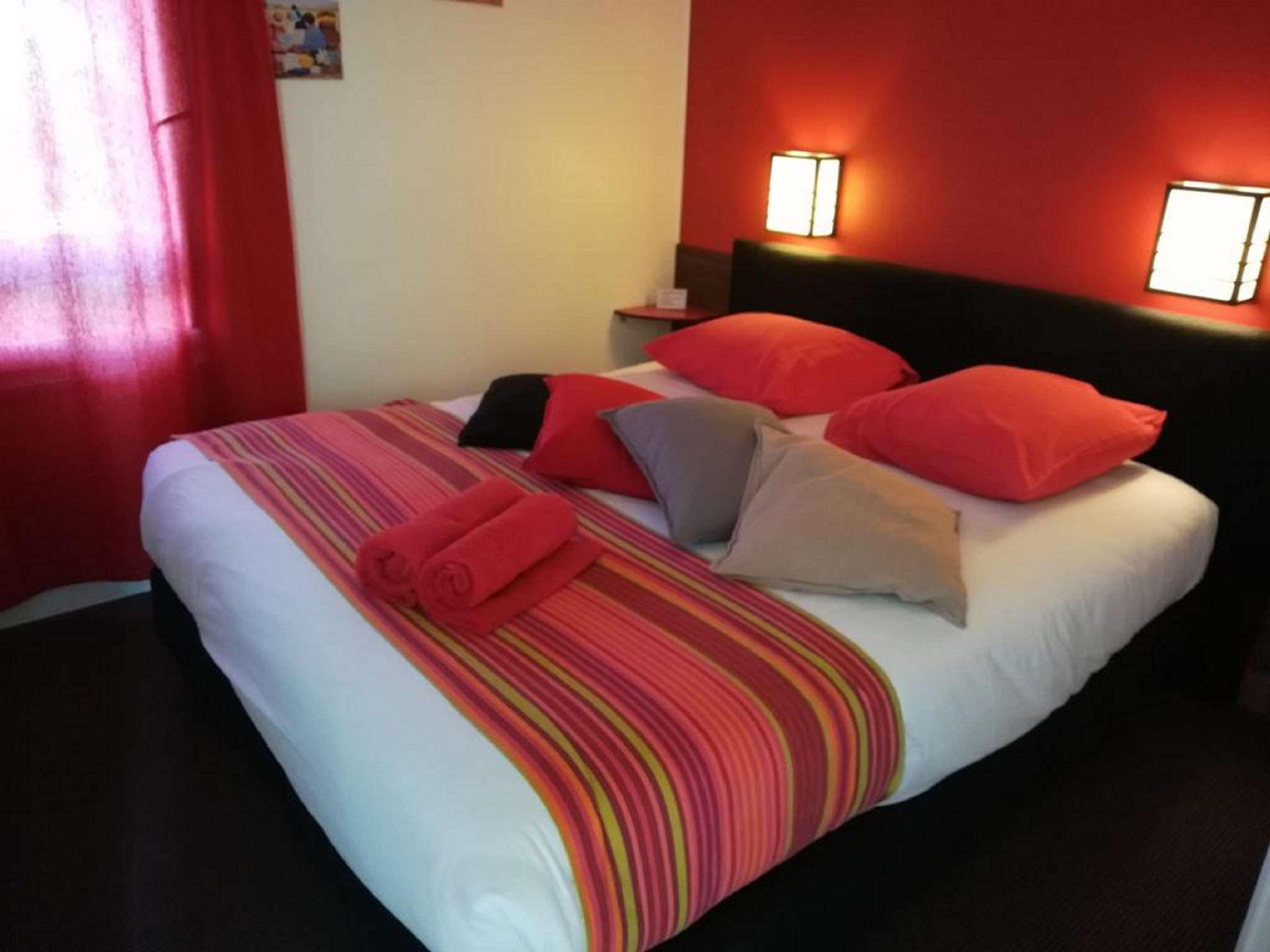 Hotel Kyriad Direct 2*