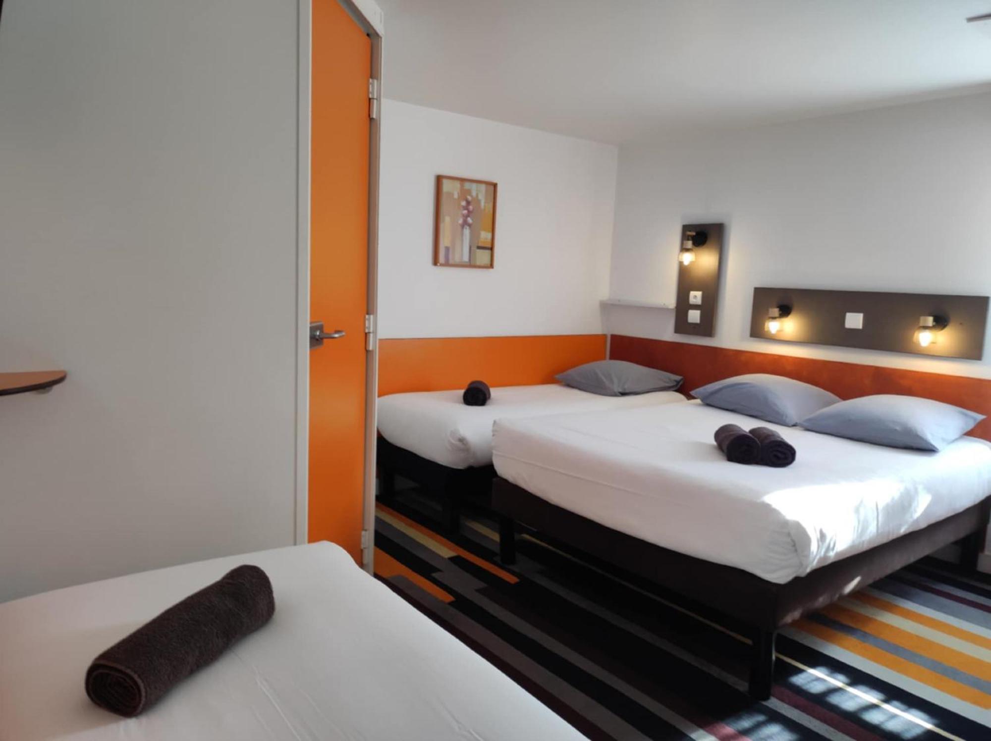 Kyriad Direct Hotel Saintes