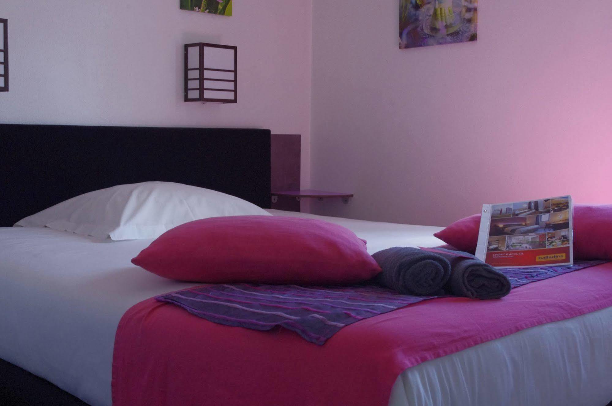 Kyriad Direct Hotel