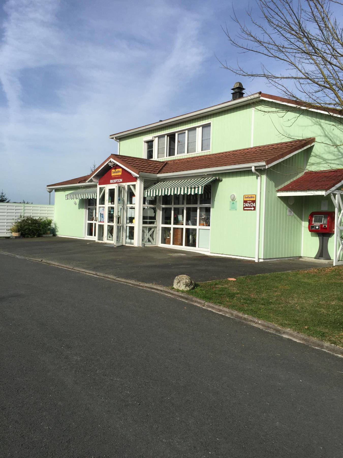 Kyriad Direct Hotel Saintes